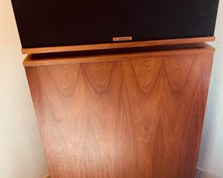 Amazing  Vintage Klipschorn speakers  consecutive serial numbers