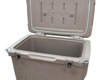 Magellan Outdoors Pro Explore Icebox 