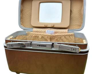 Samsonite Silhouette Train Case 