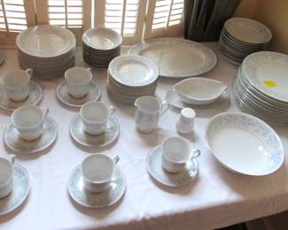 Galaxy 'Lakewood" china set