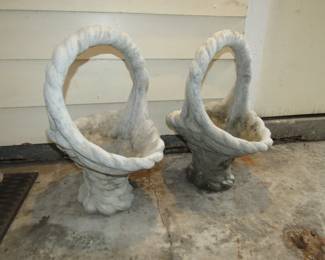Concrete basket planters