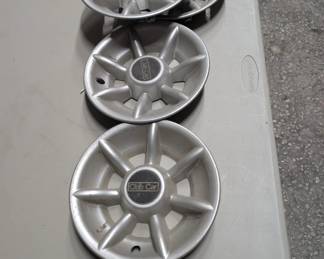 Club car hub caps