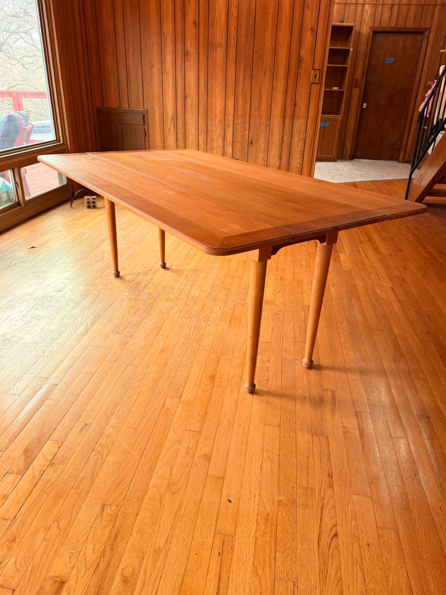 Stunning MCM drop-leaf dining table. Available for pre-sale. Email lizzy@soulshineestatesaleco.com for details. 
