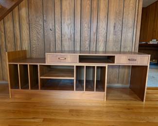 Vintage MCM teak console with adjustable desk. Available for pre-sale. Email lizzy@soulshineestatesaleco.com for details. 