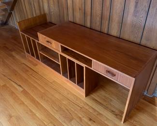 Vintage MCM teak console with adjustable desk. Available for pre-sale. Email lizzy@soulshineestatesaleco.com for details. 