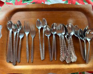Assorted vintage flatware 