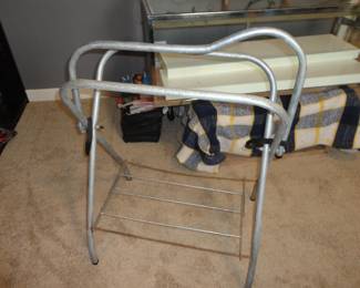Saddle Stand