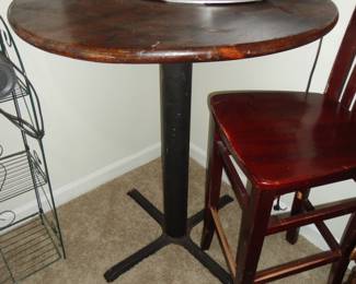 Vtg Pub Table