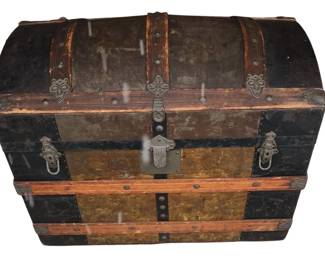 Steamer Camel Trunk