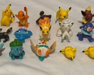 Pokémon Miniature Figures Lot