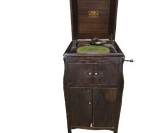 Antique Victrola Victor Talking Machine