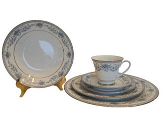 8 6Piece Place Settings Noritake Blue Hill Fine China