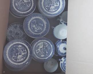 Set Royal China USA Blue Willow Platter Blue & White