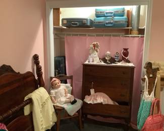 Chest with 4 Drawers part of Bedroom Set2