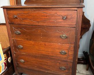 4 drawer Chest part of Bedroom Set #2