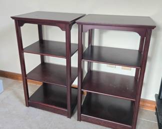 Vtg Bombay 3 tier shelfs 