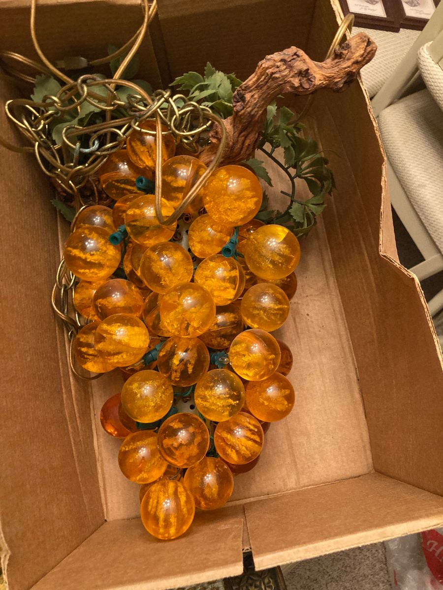 lucite grape swag lamp 
Lights are not working 