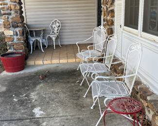 Misc patio furniture 