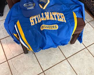 vintage Stillwater Pioneers pullover and hat