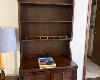 Ethan Allen open hutch