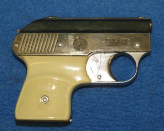 Lot 13. Mondial Model 1900 .22 starter's pistol. NSN. This item does require a pistol permit and a standard 4473 background check.