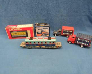 Lot 354. Lionel train items