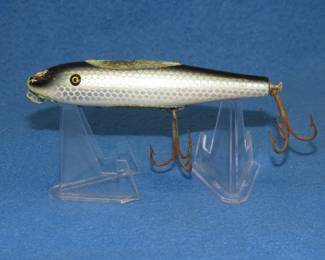 Lot 229. Pflueger 5" 1.1.oz. heavy Duty Mustang Minnow with top and bottom bite plates
