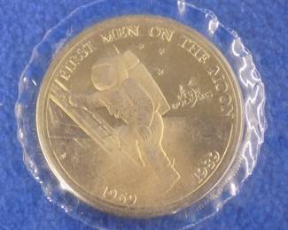 Lot 208. 1989 90% silver $5.00 coin from the Marshall Islands. Approximately .803 troy ounce.