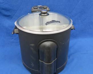 Lot 375. Masterbuilt Electric Turkey Fryer & Seafood Kettle, no basket or hook included