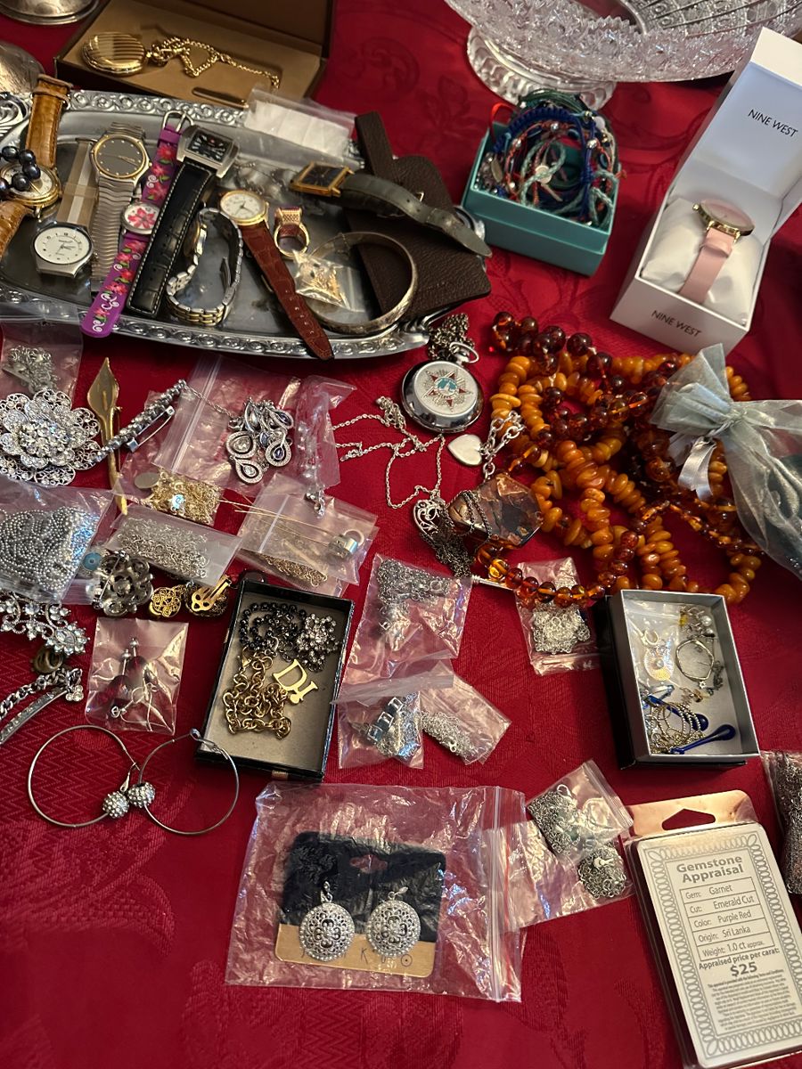 Manhattan Beach Tag Sale by M&B Eldorado... starts on 1/22/2026