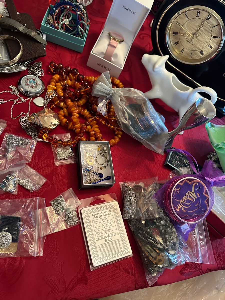 Manhattan Beach Tag Sale by M&B Eldorado... starts on 1/22/2026