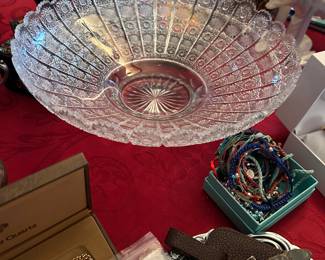 Queen lace crystal compote 