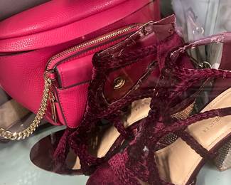 Michael Kors Maisie Large 2 in 1 Sling Bag