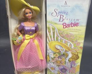 Spcl. Ed.. Avon Exclusive Spring Blossom Barbie