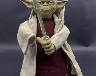 Star Wars Yoda w/ Lightsaber Tree Topper / Decor