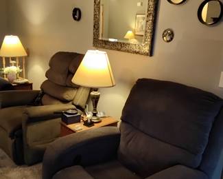 2 of the 4 lift chairs