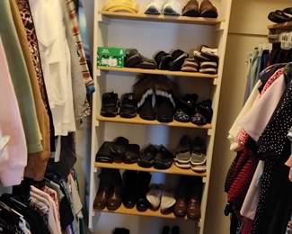 Women's clothes medium large ,x large 1 XOXO no vintage clothes shoes are mostly size 8