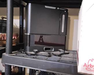 Brand new never used Shark roomba