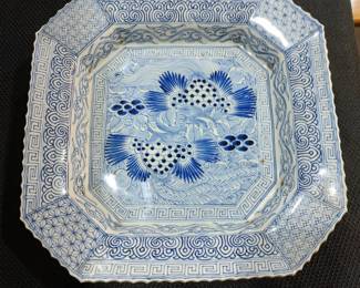 Japanese Imari ware Edo, late 18th century (1780-1820)