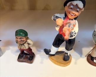 Henning Norway, wood carved fiddle player