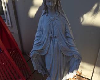 Our lady of Grace statue