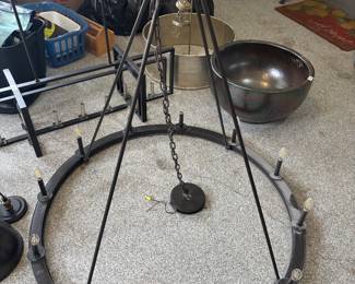 12 light Metal Chandelier _ Excellent condition 