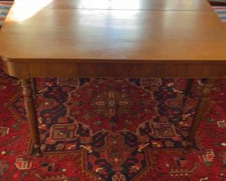 Vintage Traditional Wooden Extension Dining Table with Turned Legs