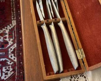 Gerber Legendary Blades Set of 6 Stainless Steel Knives with Wooden Display Stand