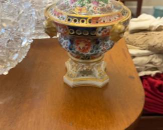  English Bloor Derby Potpourri Urn with Lid and Gold Accents
