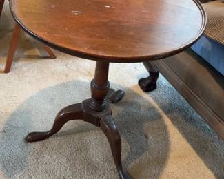 Antique Oval Wooden Pedestal Side Table