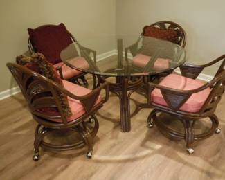 round table and chairs