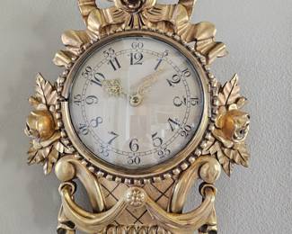 Gilded antique clock, medium size