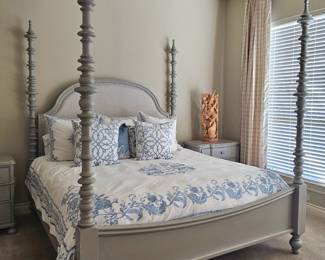 What a fabulous bed for a king and queen or just a queen!