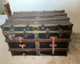 Vintage trunk